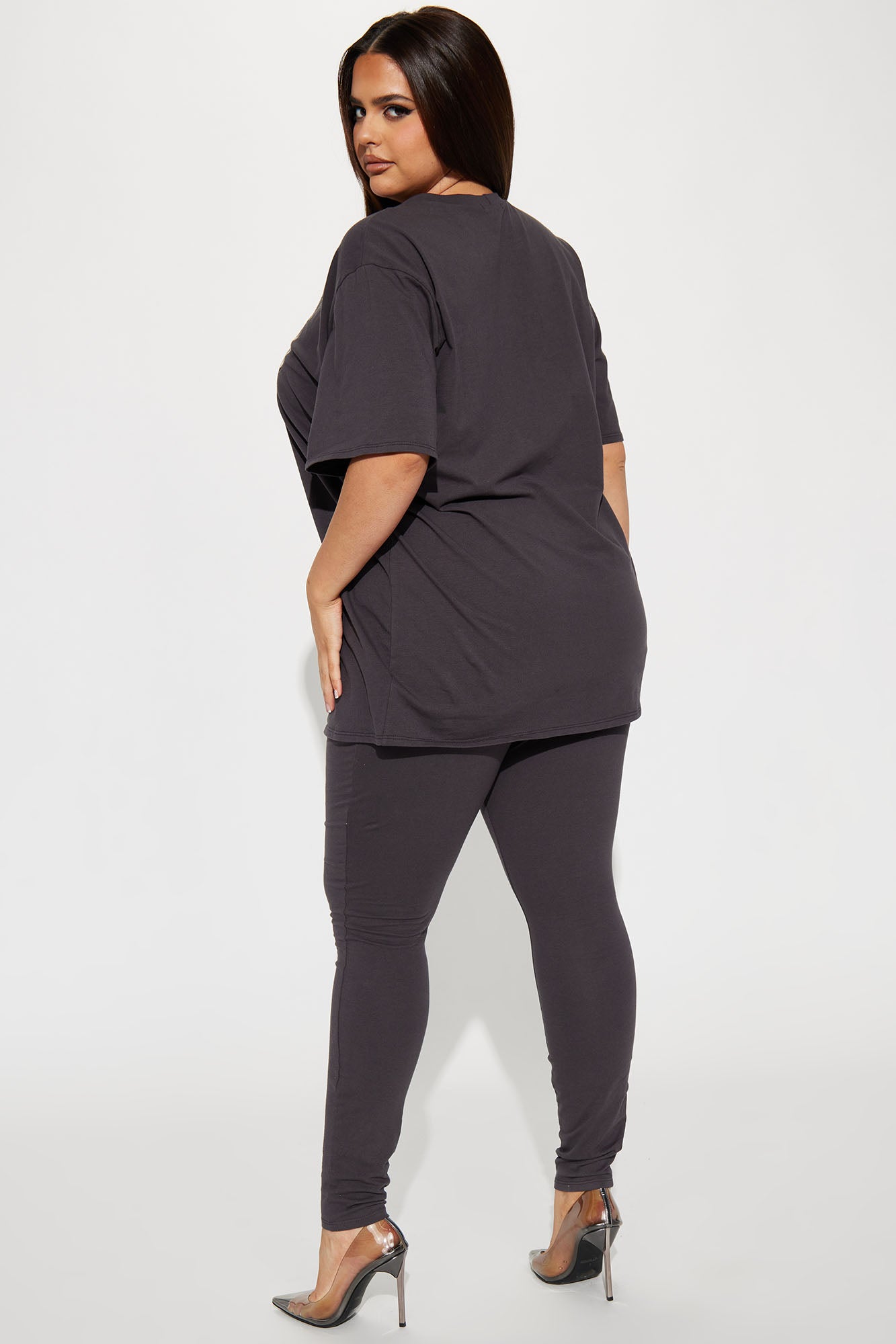 01-17-23Studio4_KF_AC_12-56-35_15_TP29711_Charcoal_P_1436_PLUS_EH