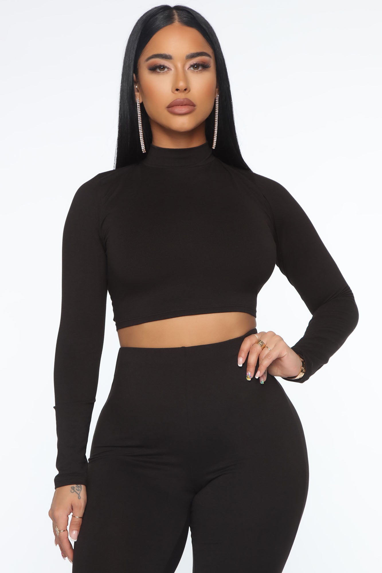 02-27-20_Studio_3_JP_LE_17-30-36_68__KSJ4194A_Black_P_0542_EH