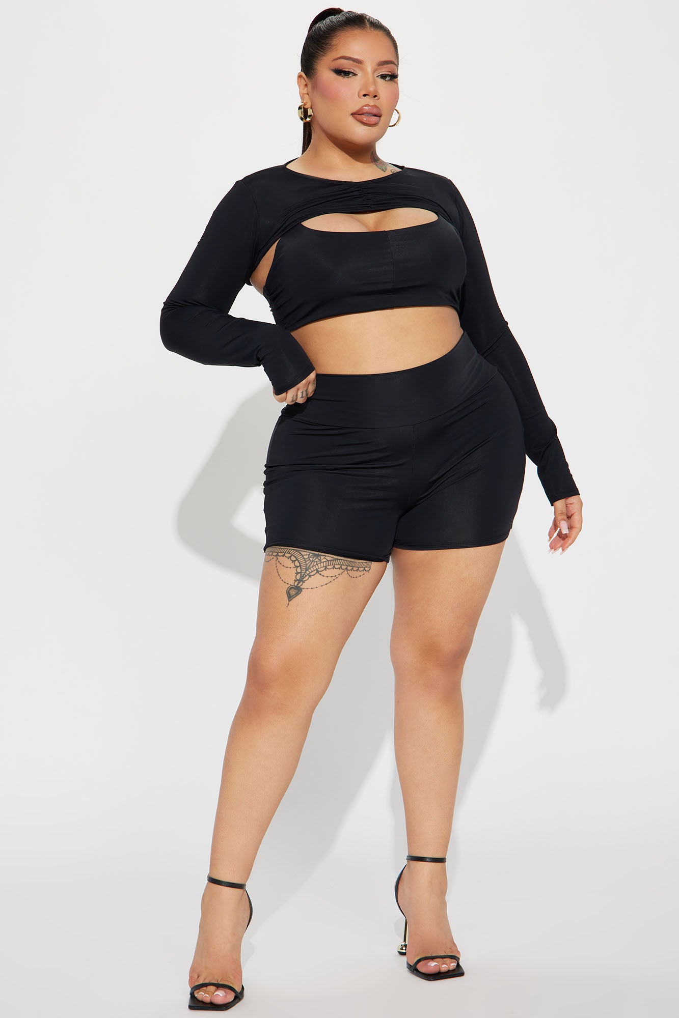 04-20-23Studio4_CB_AC_13-24-38_23_TP4417PD_Black_P_22027_PLUS_SG