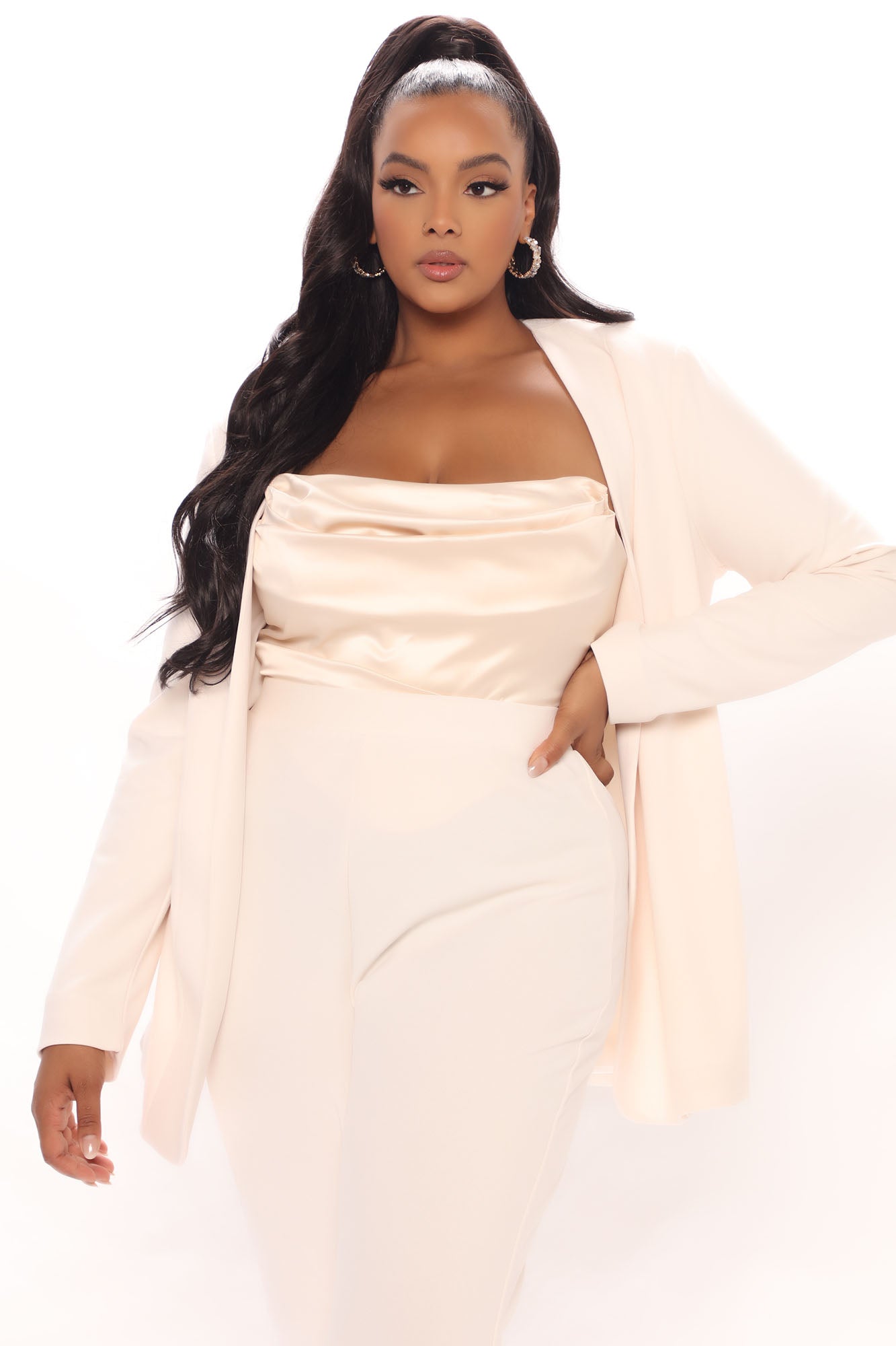 04-28-22Studio1_DM_DJ_11-59-09_26_JKV26349_Cream_P_1111_PLUS_SG