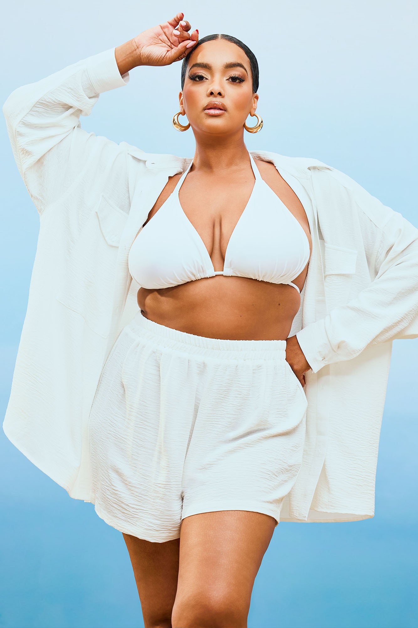 06-07-23CASUALWHITEEDITORIAL_TH_MR_16-32-23_1_COURTNEY_3259_MR_ES_WG_DM_PLUS