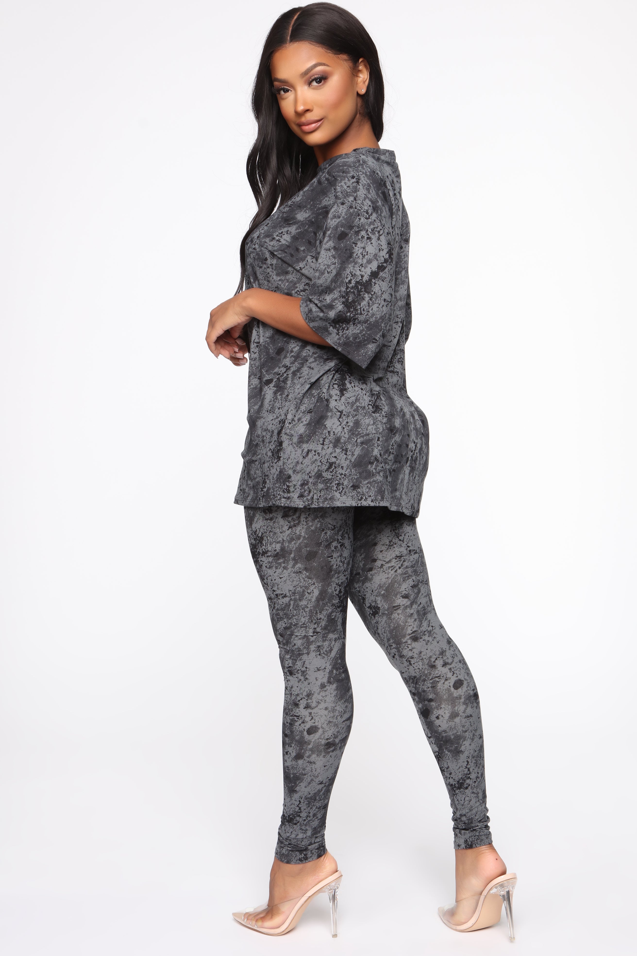 08-12-19_Studio_2_JP_13-53-30_27__TP1971_Black_P_1712_NT