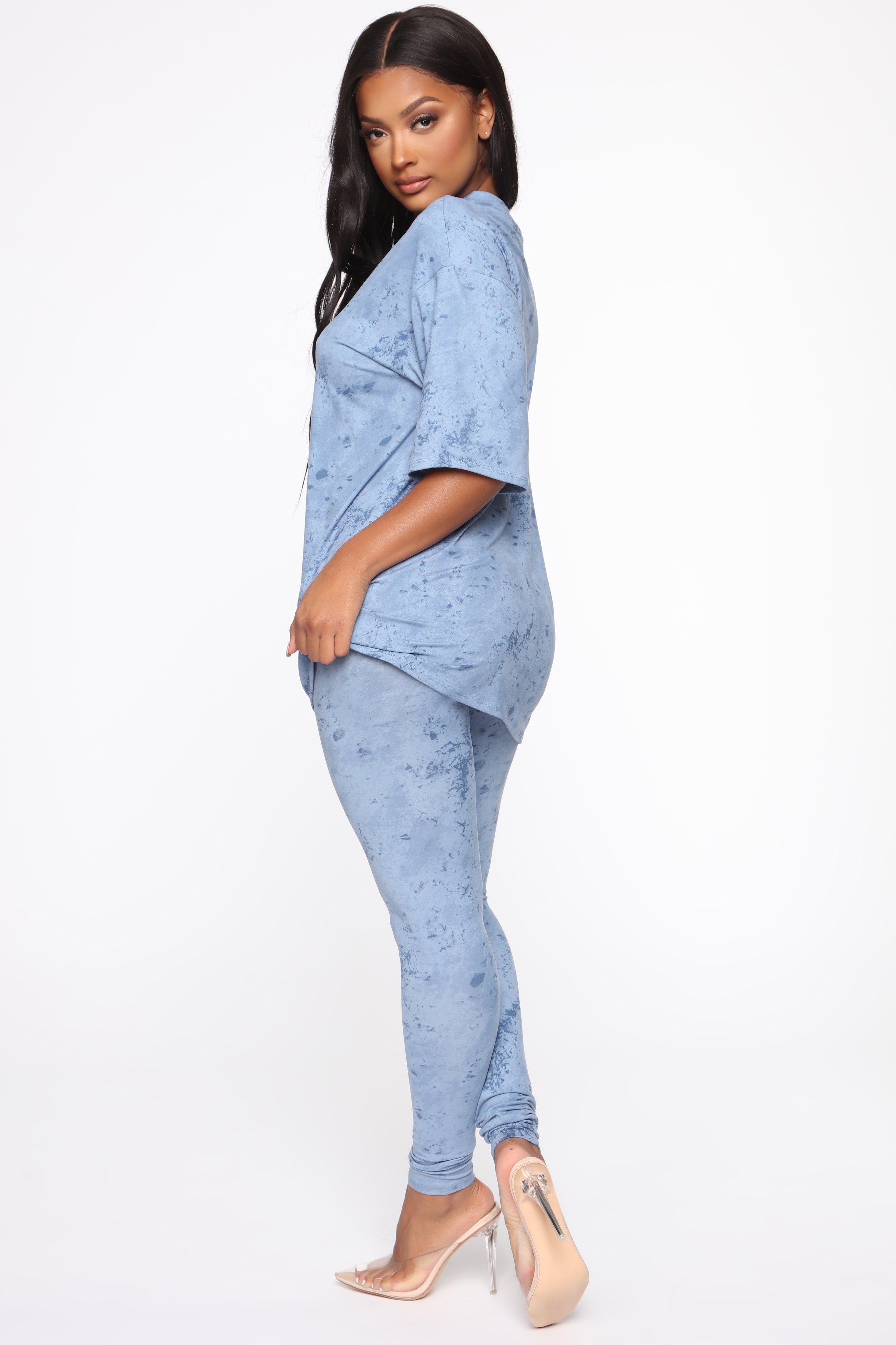 08-12-19_Studio_2_JP_13-56-42_28__TP1971_Blue_P_1741_NT