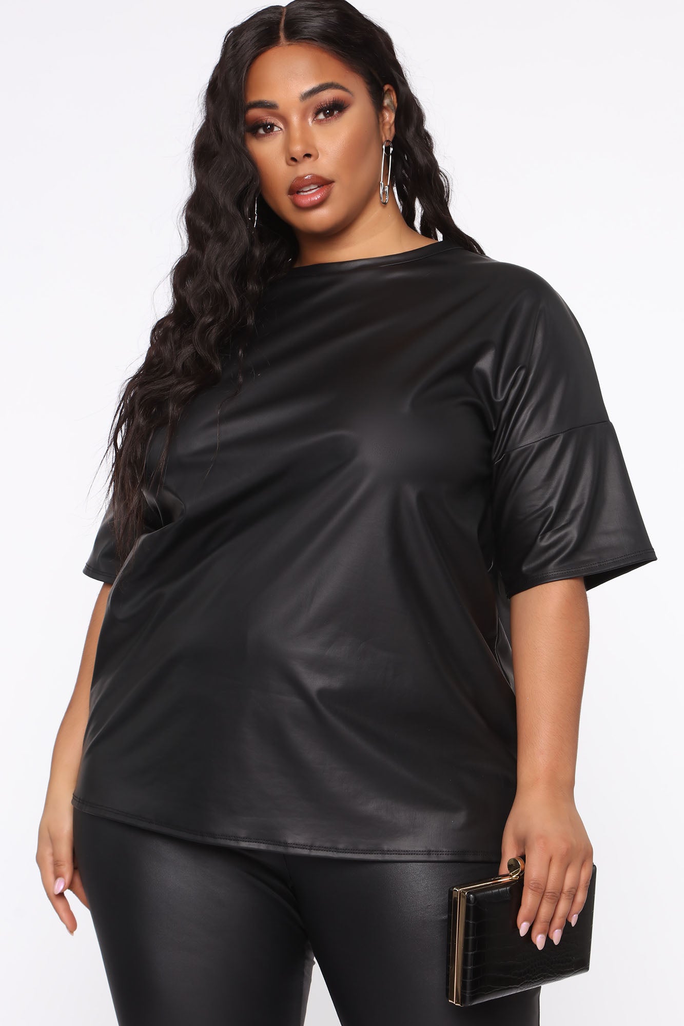 11-16-19_Studio_3_JP_LE_14-13-44_51__ST2224_Black_P_PLUS_37681__WG