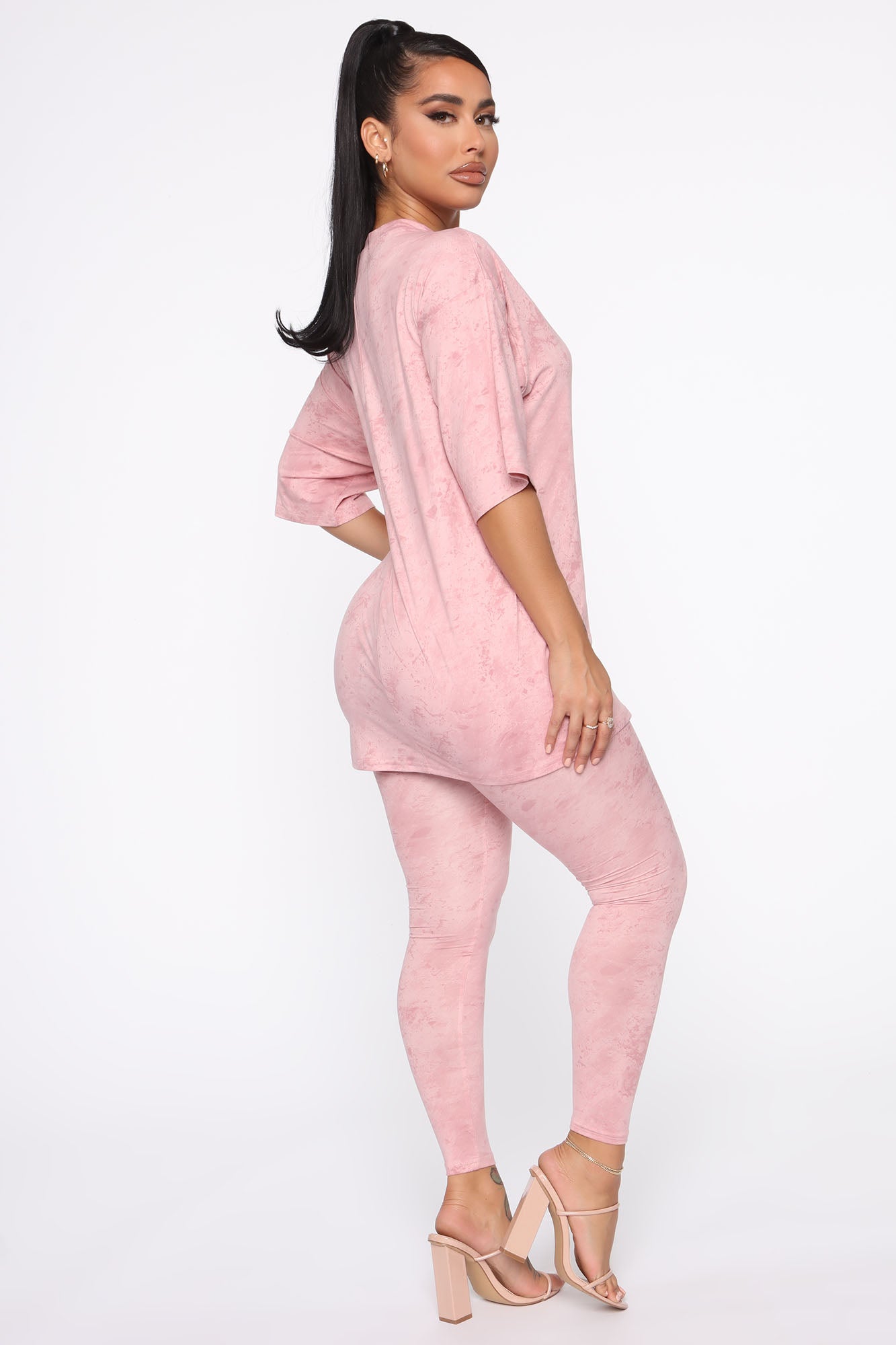 11-19-19_Studio_3_RM_LE_20-02-19_106__TP1971_Pink_0548_RG